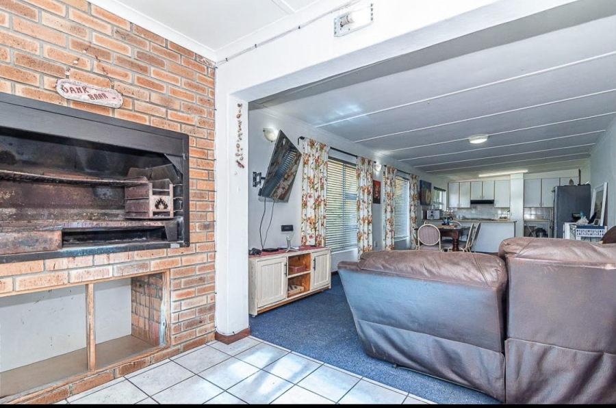 7 Bedroom Property for Sale in Kleinbaai Western Cape